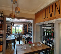 Restaurant Lovin Winebar